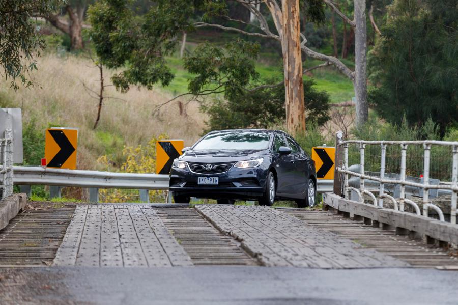  Holden Astra Sedan 2017 года  (фото 14 из 42)